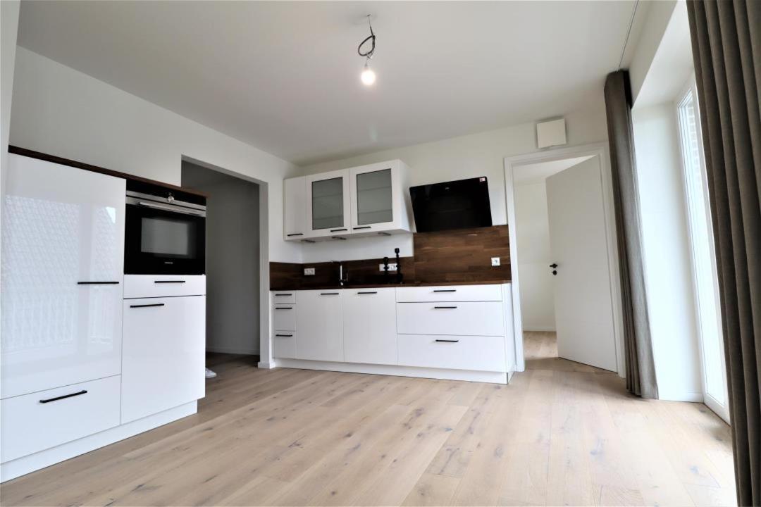 Villa Dornkamp 4 - Luxurioese Ferienwohnung Fuer 4 Personen Inklusive Balkon Und Sauna 티멘도르프스트랜드 외부 사진